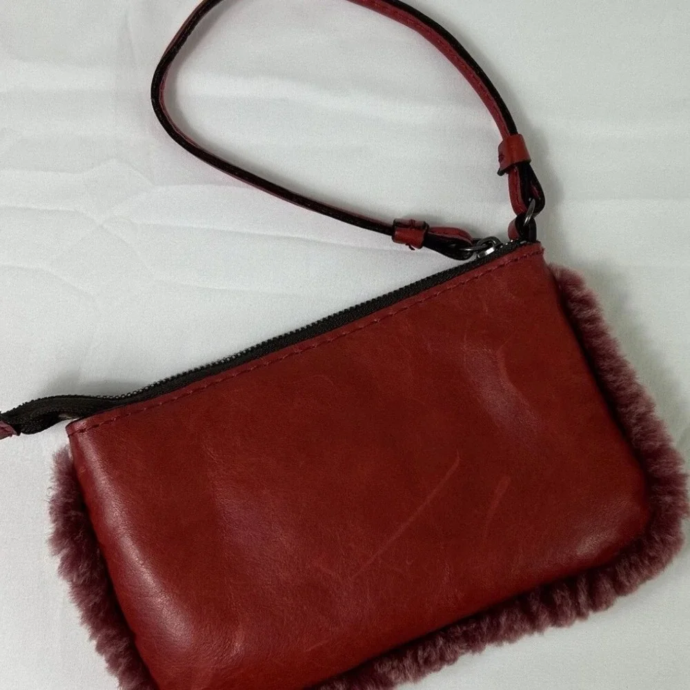 Patricia Nash‎ Red Leather Sherpa Trim Wristlet Wallet Clutch Bag Fall Holiday